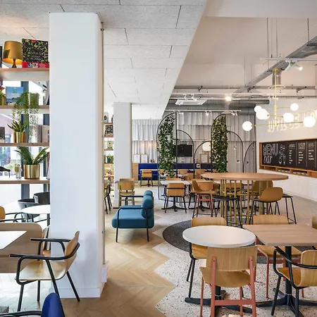 Otel Ibis Styles Paris 3*