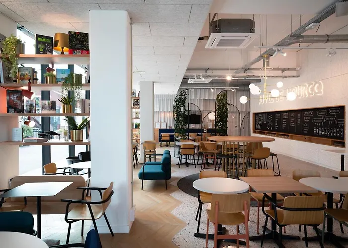 Ibis Styles Paris 3*